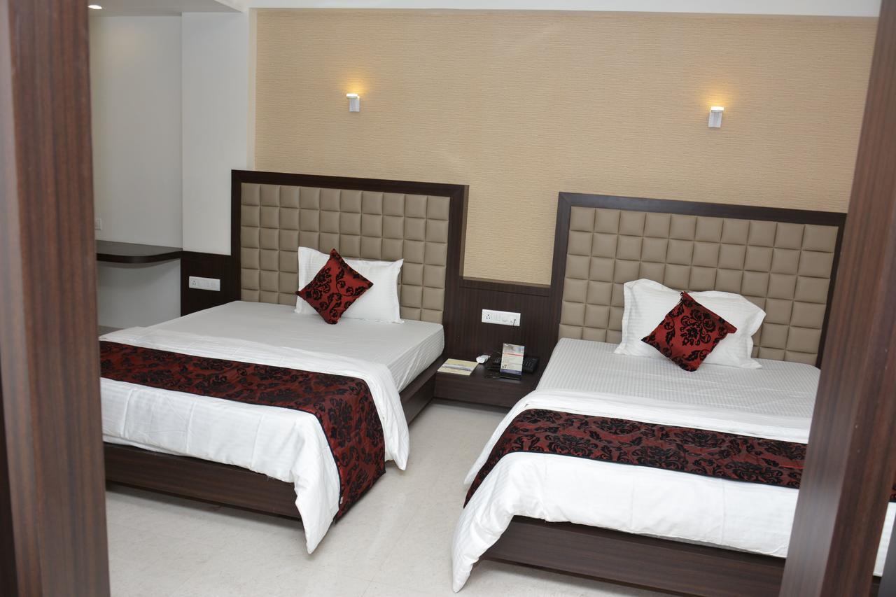 Hotel Darshan Rajula Екстер'єр фото