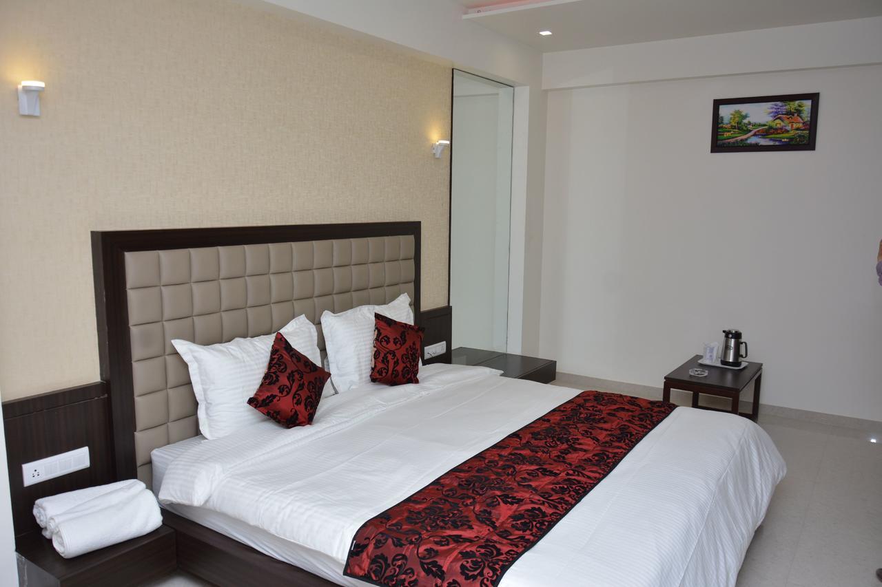 Hotel Darshan Rajula Екстер'єр фото