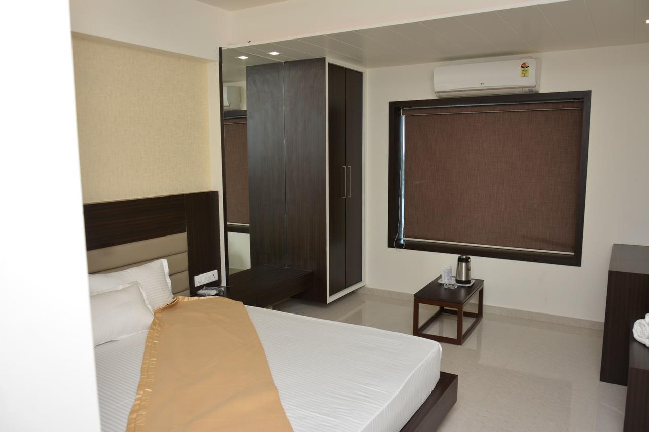 Hotel Darshan Rajula Екстер'єр фото
