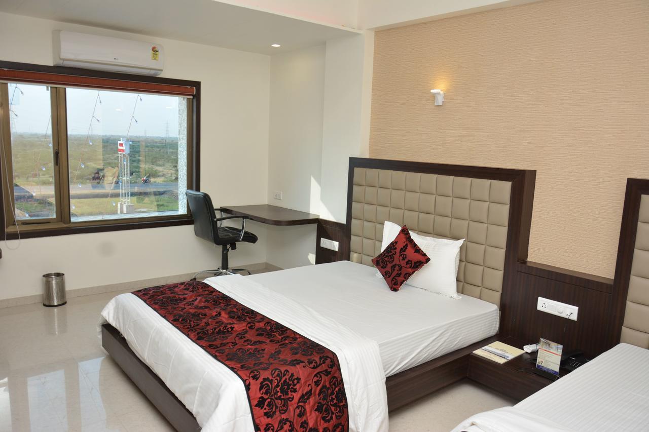 Hotel Darshan Rajula Екстер'єр фото