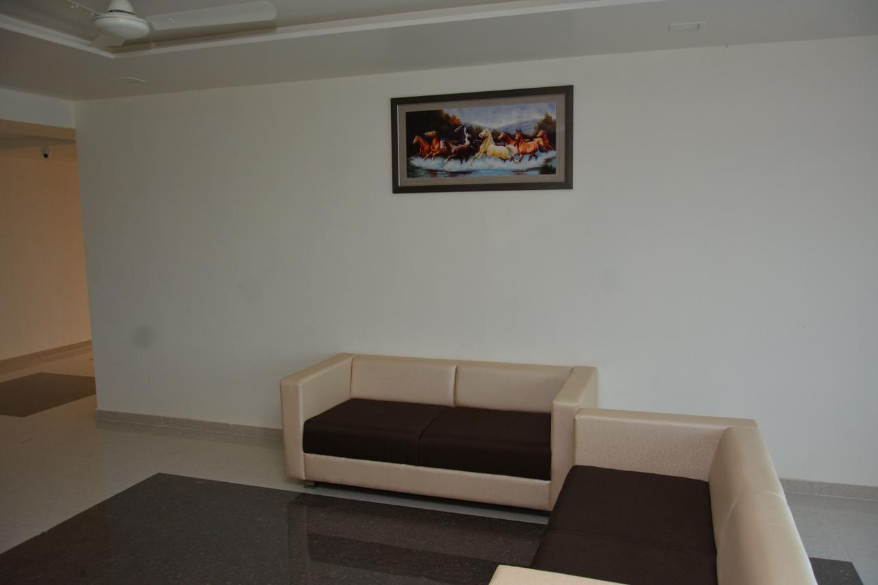 Hotel Darshan Rajula Екстер'єр фото